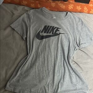 Nike Women's Heather Gray Short Sleeve Tee